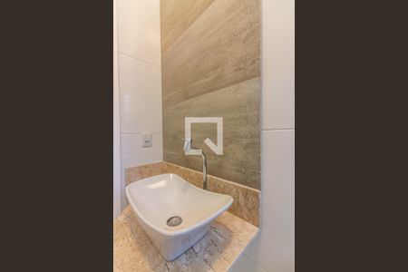 Casa de condomínio à venda com 60m², 2 quartos e 1 vaga Casa de condomínio à venda com 60m², 2 quartos e 1 vagaBanheiro