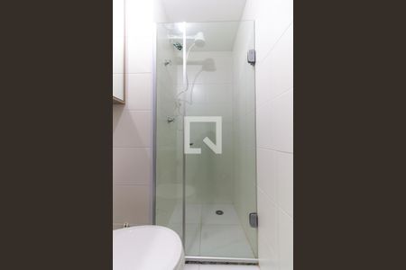 Banheiro de apartamento à venda com 1 quarto, 27m² em Barra Funda, São Paulo