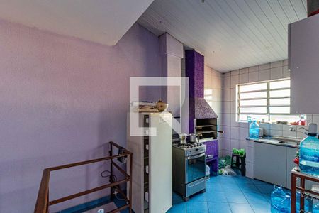 Casa à venda com 220m², 3 quartos e 3 vagas Casa à venda com 220m², 3 quartos e 3 vagasSalão - Cozinha