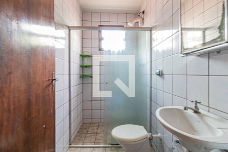 Casa à venda com 220m², 3 quartos e 3 vagas Casa à venda com 220m², 3 quartos e 3 vagasBanheiro social