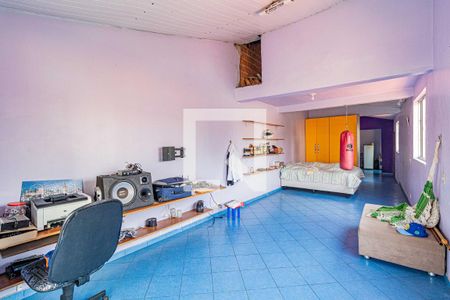 Casa à venda com 220m², 3 quartos e 3 vagas Casa à venda com 220m², 3 quartos e 3 vagasSalão