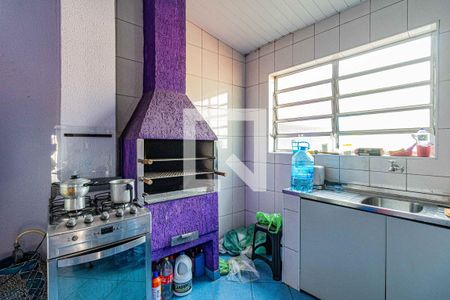 Casa à venda com 220m², 3 quartos e 3 vagas Casa à venda com 220m², 3 quartos e 3 vagasSalão - Cozinha