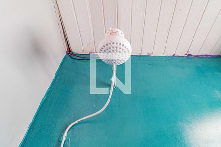 Casa à venda com 220m², 3 quartos e 3 vagas Casa à venda com 220m², 3 quartos e 3 vagasSalão - Banheiro