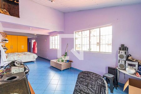 Casa à venda com 220m², 3 quartos e 3 vagas Casa à venda com 220m², 3 quartos e 3 vagasSalão