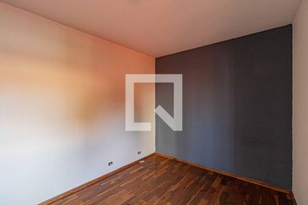 Casa à venda com 220m², 3 quartos e 3 vagas Casa à venda com 220m², 3 quartos e 3 vagasQuarto 2