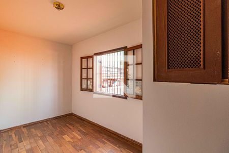 Casa à venda com 220m², 3 quartos e 3 vagas Casa à venda com 220m², 3 quartos e 3 vagasQuarto 1