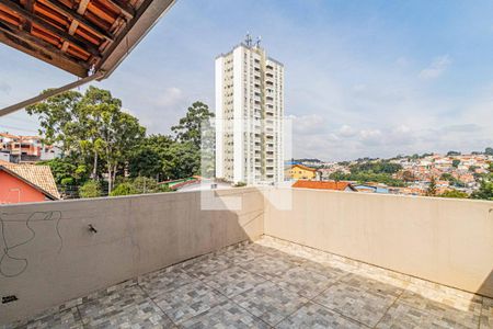 Casa à venda com 220m², 3 quartos e 3 vagas Casa à venda com 220m², 3 quartos e 3 vagasSalão - Varanda