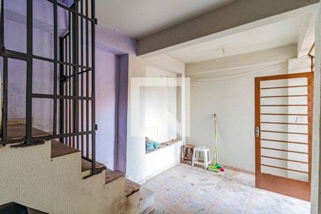 Casa à venda com 220m², 3 quartos e 3 vagas Casa à venda com 220m², 3 quartos e 3 vagasLavanderia