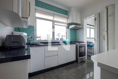 Apartamento para alugar com 153m², 3 quartos e 3 vagasCozinha
