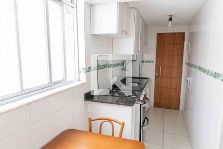 Apartamento à venda com 70m², 2 quartos e 1 vagaCozinha e Área de Serviço