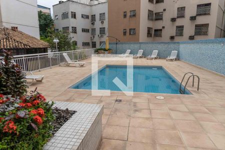 Apartamento à venda com 70m², 2 quartos e 1 vagaÁrea comum - Piscina