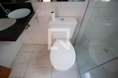 Casa de condomínio à venda com 85m², 2 quartos e 2 vagas Casa de condomínio à venda com 85m², 2 quartos e 2 vagasBanheiro
