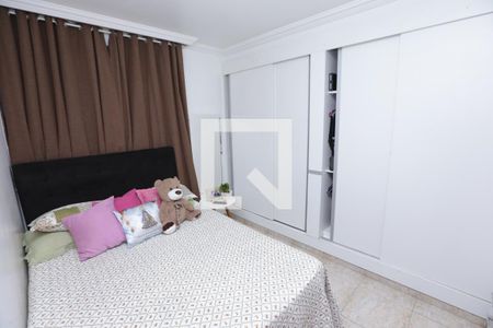 Casa à venda com 328m², 5 quartos e 5 vagasQuarto 4