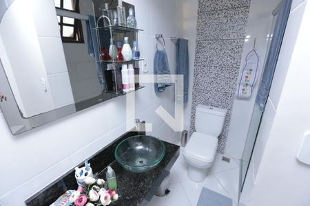 Casa à venda com 328m², 5 quartos e 5 vagasBanheiro da Suíte