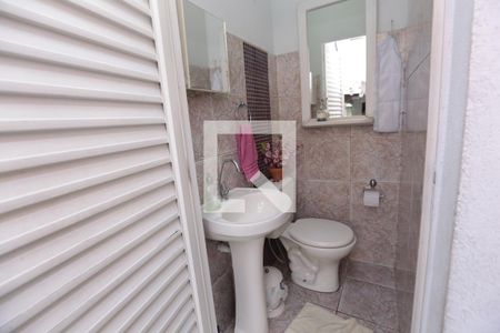 Casa à venda com 328m², 5 quartos e 5 vagasLavabo