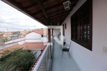 Casa à venda com 328m², 5 quartos e 5 vagasVaranda da Sala 2