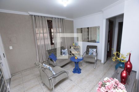 Casa à venda com 328m², 5 quartos e 5 vagasSala 2