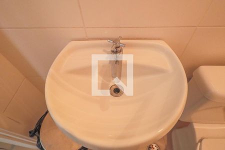 Apartamento para alugar com 132m², 3 quartos e 2 vagas Apartamento para alugar com 132m², 3 quartos e 2 vagasBanheiro de servilo