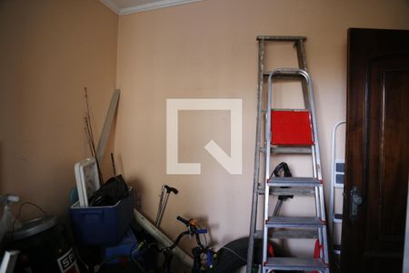 Casa à venda com 330m², 5 quartos e 6 vagasQuarto/Dispensa