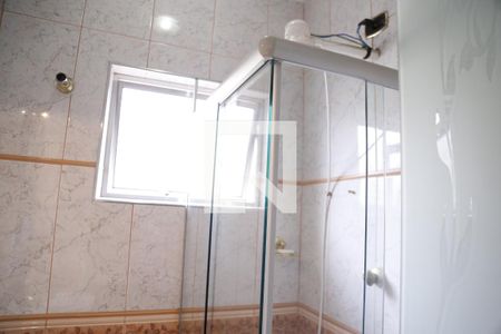 Casa à venda com 330m², 5 quartos e 6 vagasBanheiro da Suíte 2