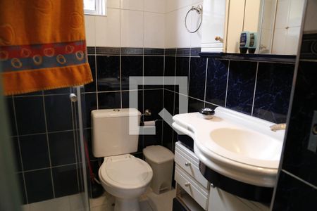 Casa à venda com 330m², 5 quartos e 6 vagasBanheiro da Suíte 1