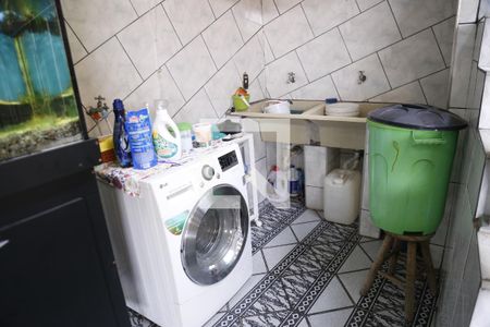 Casa à venda com 330m², 5 quartos e 6 vagasÁrea de Serviço