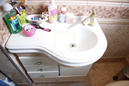 Casa à venda com 330m², 5 quartos e 6 vagasBanheiro da Suíte 2