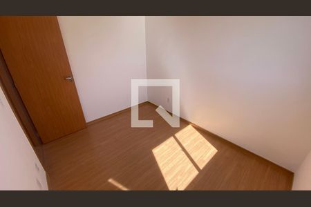 Quarto 2 de apartamento para alugar com 2 quartos, 47m² em Setor Faiçalville, Goiânia