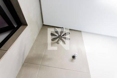 Apartamento à venda com 100m², 2 quartos e 2 vagasChuveiro