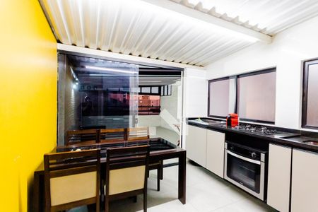 Apartamento à venda com 100m², 2 quartos e 2 vagasCozinha