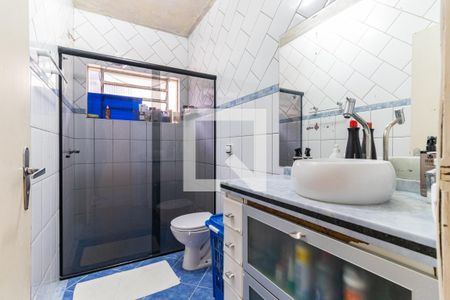 Casa à venda com 130m², 2 quartos e 2 vagas Casa à venda com 130m², 2 quartos e 2 vagasBanheiro