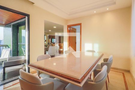 Apartamento à venda com 256m², 4 quartos e 4 vagasSala de Jantar