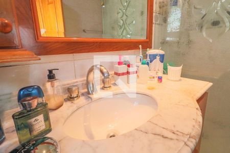 Apartamento à venda com 256m², 4 quartos e 4 vagasBanheiro