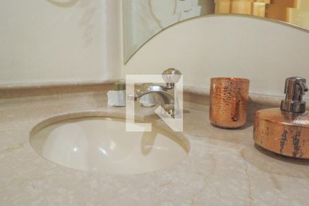 Apartamento à venda com 256m², 4 quartos e 4 vagasBanheiro