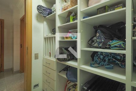 Apartamento à venda com 256m², 4 quartos e 4 vagasCloset