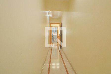 Apartamento à venda com 256m², 4 quartos e 4 vagasCorredor