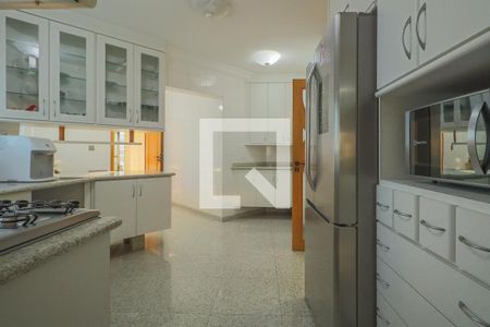 Apartamento à venda com 256m², 4 quartos e 4 vagasCozinha