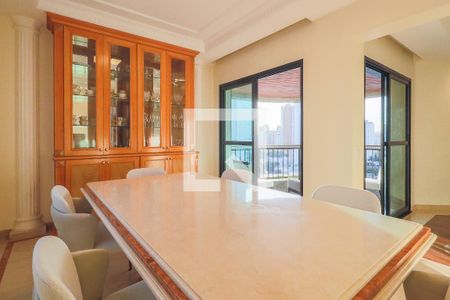 Apartamento à venda com 256m², 4 quartos e 4 vagasSala de Jantar