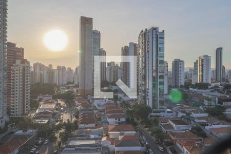 Apartamento à venda com 256m², 4 quartos e 4 vagasVista