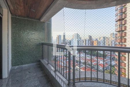 Apartamento à venda com 256m², 4 quartos e 4 vagasQuarto 2