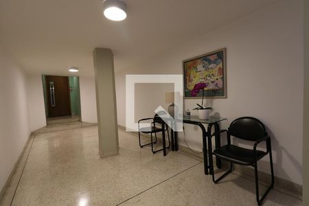 Apartamento para alugar com 85m², 1 quarto e sem vagaÁrea Comum - Hall Social
