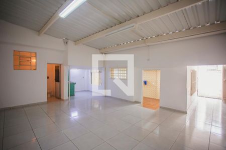 Casa para alugar com 180m², 3 quartos e 1 vagaÀrea de Serviço