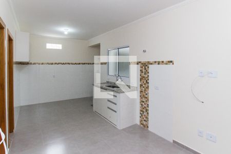 Sala e Cozinha de apartamento para alugar com 2 quartos, 39m² em Vila Maria Alta, São Paulo