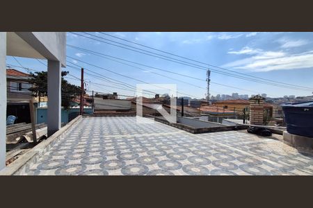 Casa para alugar com 145m², 2 quartos e 2 vagas Casa para alugar com 145m², 2 quartos e 2 vagasTerraço