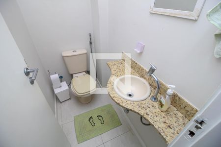 Lavabo de apartamento para alugar com 3 quartos, 110m² em Laranjeiras, Rio de Janeiro
