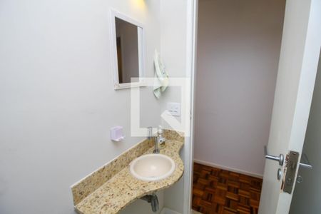 Lavabo de apartamento para alugar com 3 quartos, 110m² em Laranjeiras, Rio de Janeiro