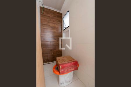 Banheiro a de apartamento para alugar com 1 quarto, 29m² em Vila Ré, São Paulo