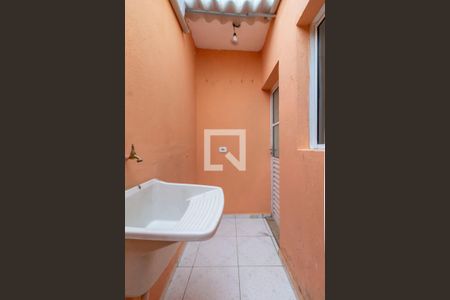 Casa de condomínio à venda com 80m², 2 quartos e 1 vagaÁrea de Serviço