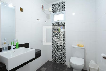 Casa à venda com 300m², 3 quartos e 5 vagasBanheiro Área gourmet 1