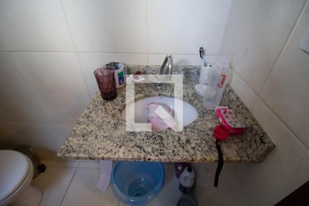 Casa de condomínio à venda com 62m², 2 quartos e 1 vaga Casa de condomínio à venda com 62m², 2 quartos e 1 vagaBanheiro da Suíte 1